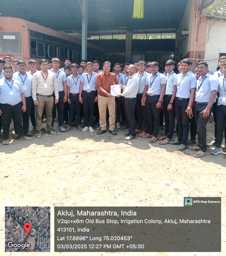 4- Bus Depot Akluj 3